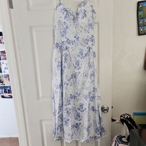 Chic Blue Floral Maxi Dress